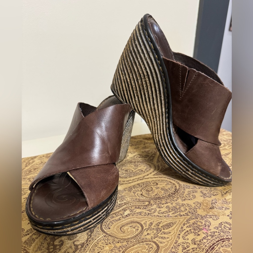 Born size 9 Leather Sandal